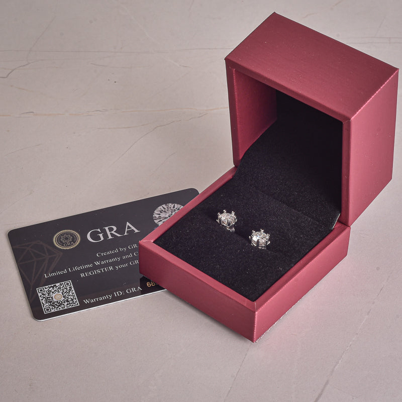 BRINCO PONTO LUZ FLOR MOISSANITE